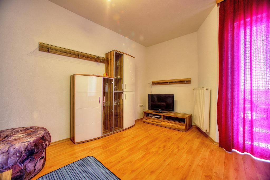 Apartments Peran Šibenik Kamer foto