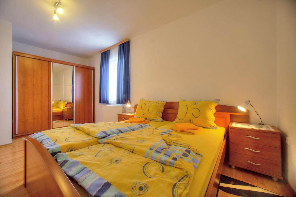 Apartments Peran Šibenik Kamer foto